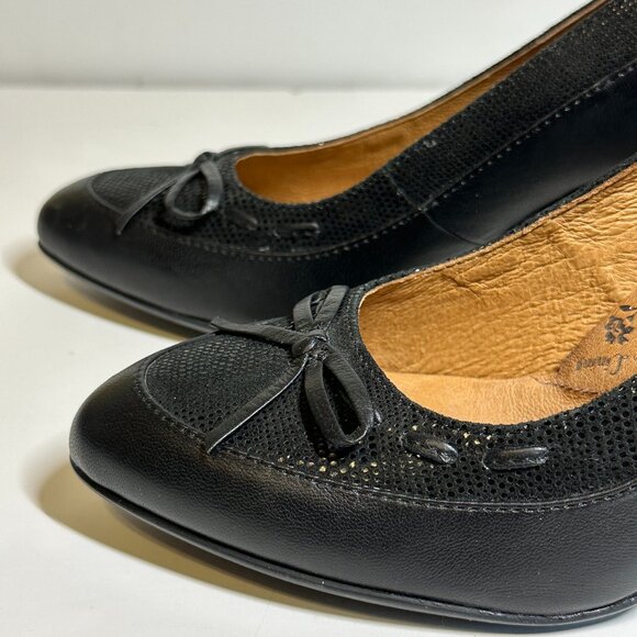 New Sofft Black Leather Pumps size 8M with a 3" pump heel suede & smooth texture - Picture 6 of 13